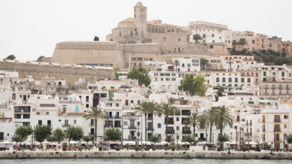 La chica de Dalt Vila